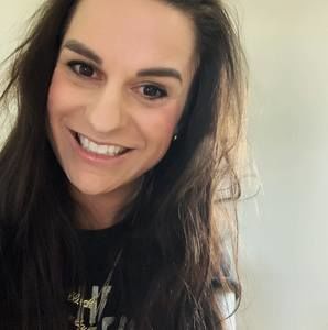 Meet your Posher, Corri